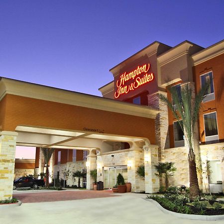 Hampton Inn & Suites Уини Екстериор снимка