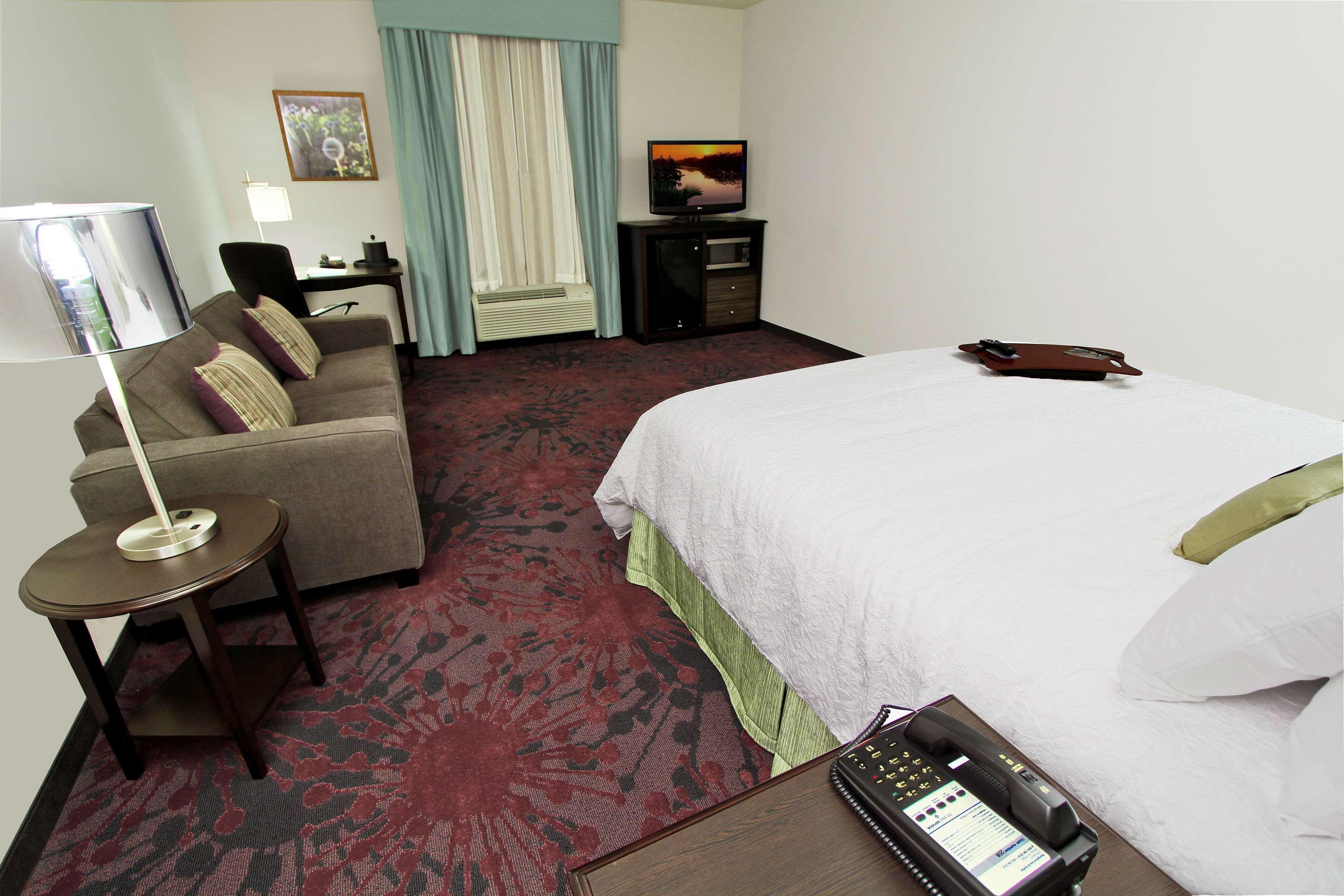 Hampton Inn & Suites Уини Стая снимка